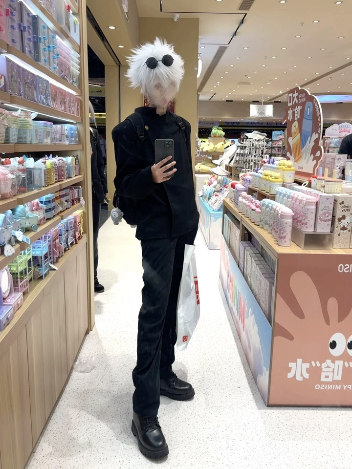 Jujutsu Kaisen	Satoru Gojo Get - Cosplay Anime Expo review and price